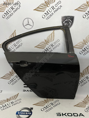 OPEL İNSİGNİA SAĞ ARKA KAPI ORİJİNAL ÇIKMA