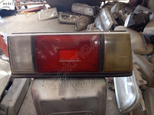 Nissan Sentra coupe sağ arka stop