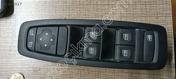 Renault Megane 4 çıkma sol ön kapı cam düğmesi