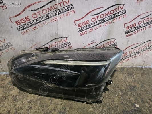 TOYOTA YARİS CROSS SOL FAR ORJINAL
