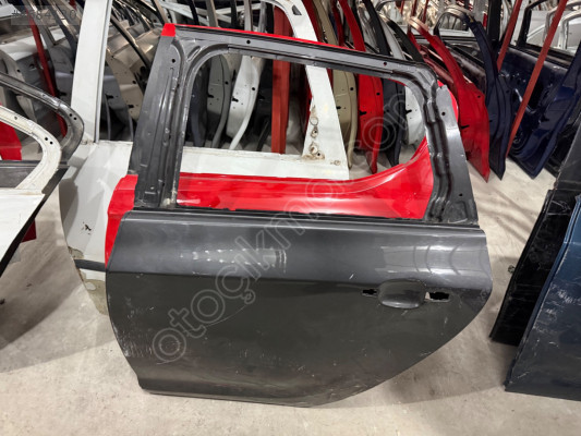 OPEL ASTRA J HB ÇIKMA ORİJİNAL SOL ARKA KAPI BD2