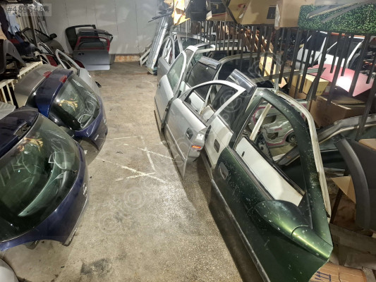ÖZMEN OPEL CORSA D ÇIKMA SAĞ SOL ÖN ARKA KAPI