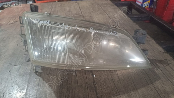 Opel vectra B çıkma sağ ön far