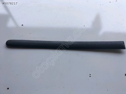 04621 RENAULT 9 SOL ÖN KAPI ÇITASI