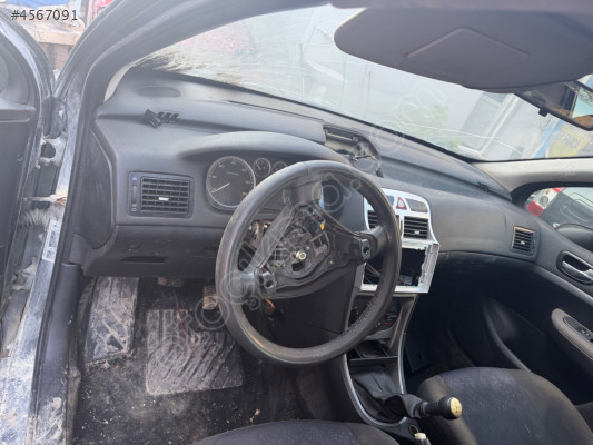 Peugeot 307 ön göğüs lük