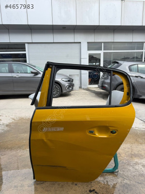 PEUGEOT 208 SOL ARKA KAPI