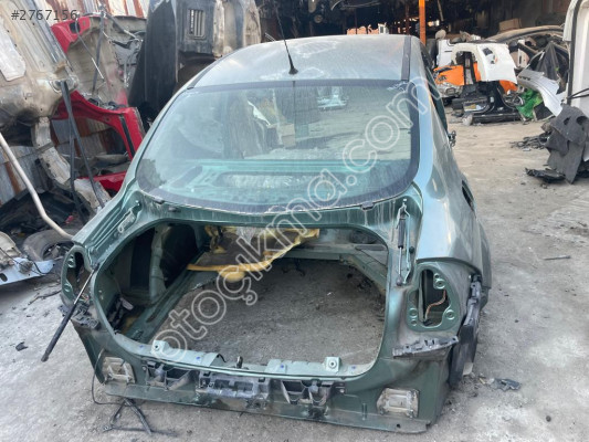 Renault Megane 2 sağ arka çamurluk
