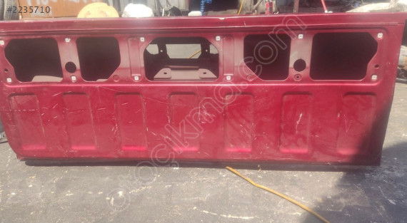 İsuzu D-Max bagaj kapağı