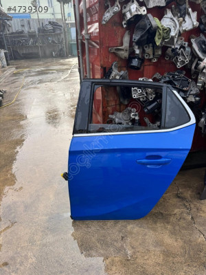OPEL CORSA F SOL ARKA KAPI ORJINAL CIKMA