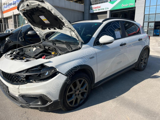 FİAT EGEA CROSS MOTOR KAPUTU ORİJİNAL SÖKME