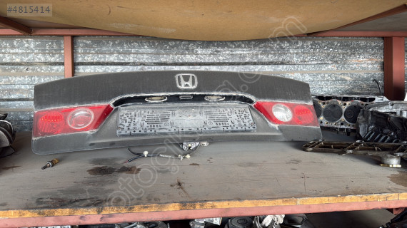Honda accord bağaj kapağı