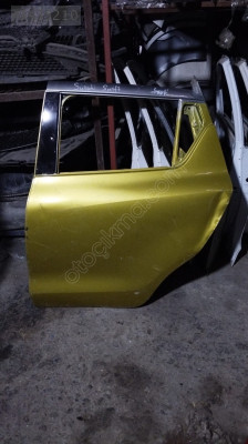 Suzuki Shift Sol arka kapı