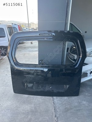 Citroen berlingo arka bagaj kapağı