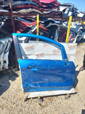 Ford ecosport çıkma sağ ön kapı 2012-2017