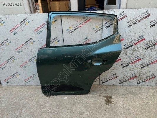 Dacia sandero çıkma sol arka kapı (hasarlı parça)