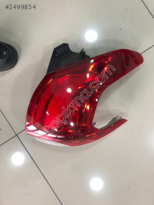 PEUGEOT 2008 SAĞ STOP 9678074380
