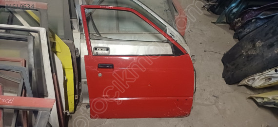 SUZUKİ MARUTİ SAĞ ÖN KAPI KIRMIZI