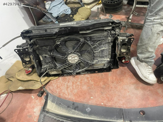 Passat B8 1.6 Dizel Fan Davlumbaz - Volkswagen Orijinal Çıkma Parça Ankara