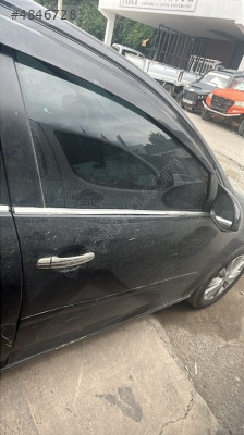 VOLKSWAGEN GOLF5 SAG ON KAPI