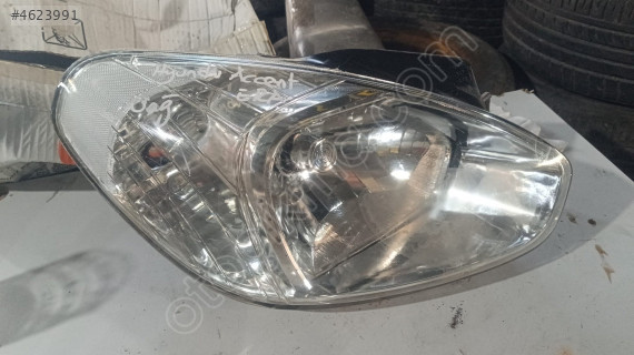 Hyundai accent Era sağ ön far
