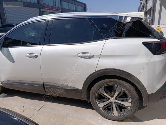 PEUGEOT 3008 SOL ARKA KAPI SEDEF BEYAZ