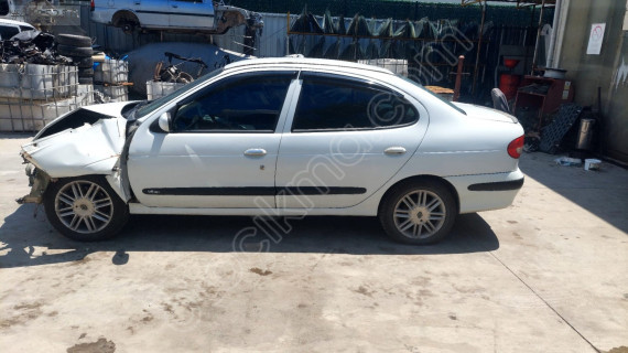 RENAULT MEGANE 1 1.6 VALF SOL ARKA KAPI,OTO ÇIKMA,KAPI