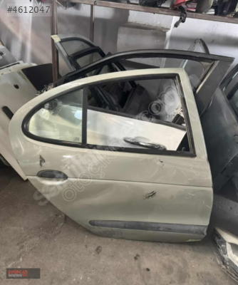 RENAULT MEGANE 1 SAĞ ARKA KAPI EYUPCAN OTODA