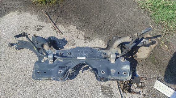 FİAT EGEA MOTOR TRAVERSİ ÇIKMA