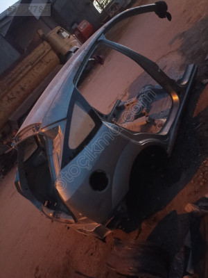 Ford focus 1. Hb sağ Arka çamurluk