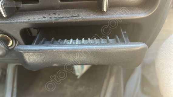 Hyundai Accent yumurta küllük