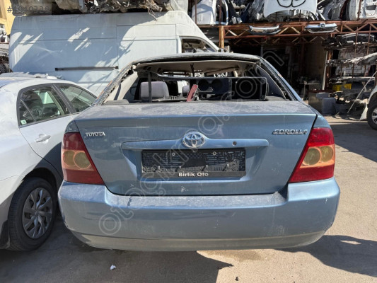 TOYOTA COROLLA ARKA TAMPON 2002-2006 MODEL ORJİNAL