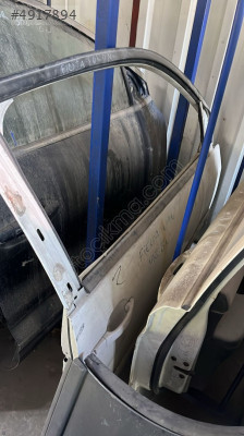 FORD FİESTA SAĞ TEK KAPI OTO FEDAİ