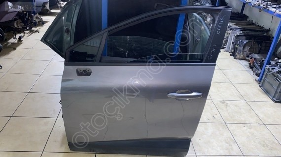 RENAULT CAPTUR SOL ÖN KAPI