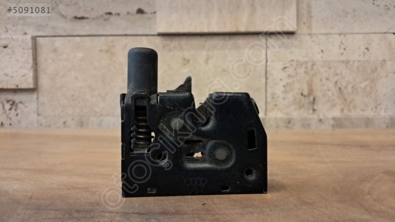 AUDİ A3 KAPUT KİLİDİ 8V0823509