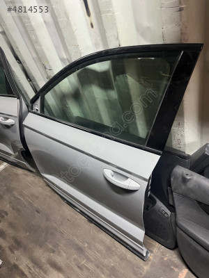 SKODA KAROQ SOL ÖN KAPI