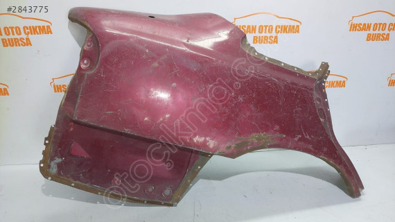 Mazda 626 sağ arka çamurluk sacı