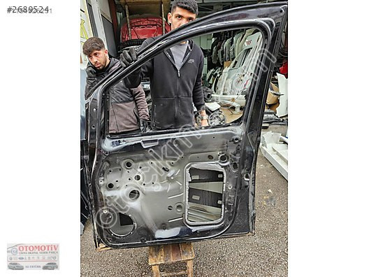 2020/2023 WV CADDY SİYAH SAĞ ÖN KAPI ORJINAL