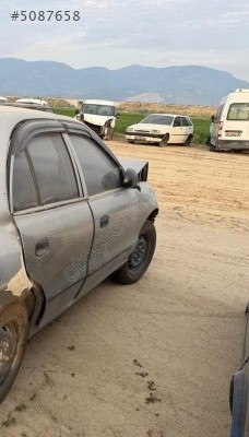 HYUNDAİ ACCENT SAĞ ÖN KAPI ÇIKMA