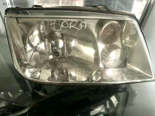 VOLKSWAGEN BORA SAĞ ÖN FAR