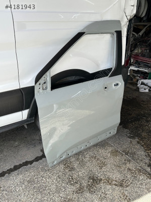 Ford corier sağ ön kapı