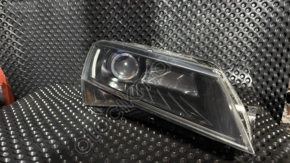 SKODA SUPERB SAĞ FAR