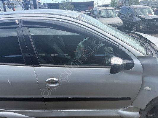PEUGEOT 206 SAĞ ÖN KAPI