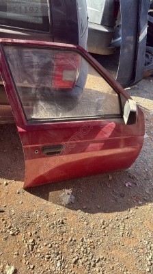 Skoda favorit sağ ön kapı