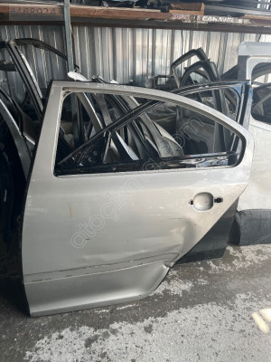 SKODA OCTAVİA SOL ARKA KAPI 2006-2012 ÇIKMA ORİJİNAL