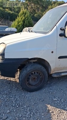 Fiat Doblo sol ön çamurluk