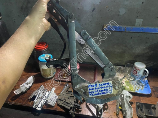 FORD SCORPİO MOTOR KAPUTU MENTEŞESİ 1990-1995 MODEL ORJİNAL