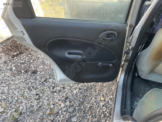 Ford escort hatchback sol arka kapı döşemesi
