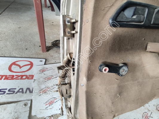 FORD SİERRA STW SAĞ ARKA KAPI MENTEŞESİ