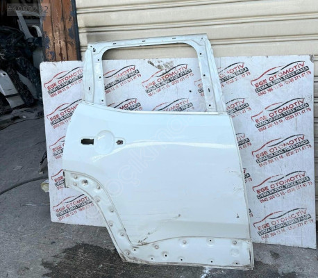 JEEP RENEGADE BEYAZ SAĞ ARKA KAPI ORJINAL