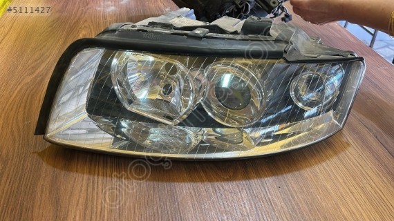 AUDİ A4 SOL FAR